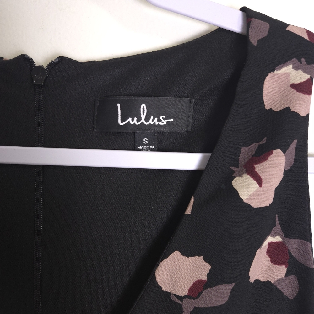 LULUS Deep V neck A-Line Elegant Black Floral Mini Dress S - Picture 6 of 7